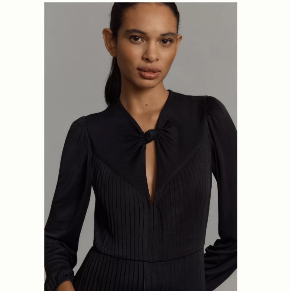 NWT Farm Rio Black Long-Sleeve Knot Jumpsuit SIZE L - Picture 3 of 5